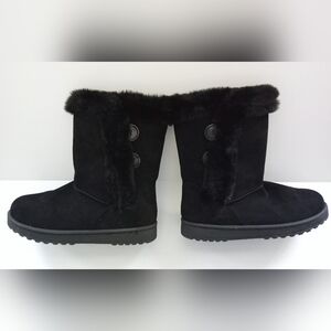 Women's Black Fur-Lined Boots